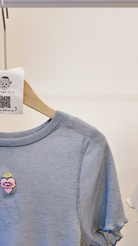 木耳邊微透圓領彈性上衣