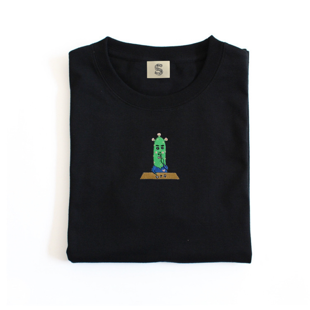 自家圖案刺繡 T-shirt