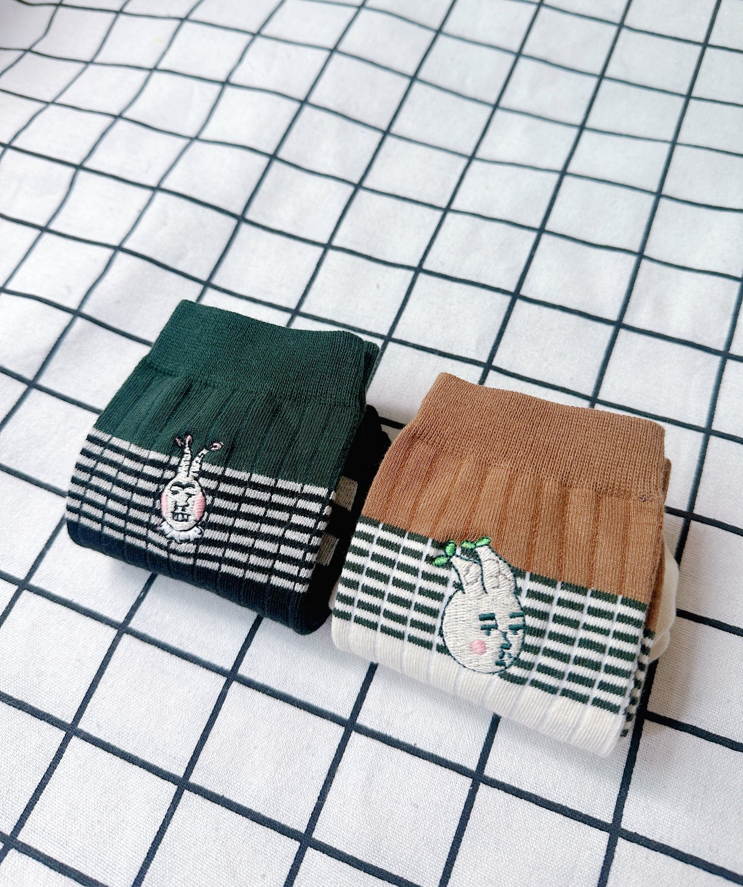 男裝拼色橫條紋刺繡襪子|自家刺繡圖案