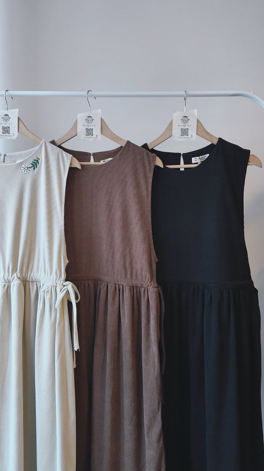 燈芯絨圓領抽繩連身裙