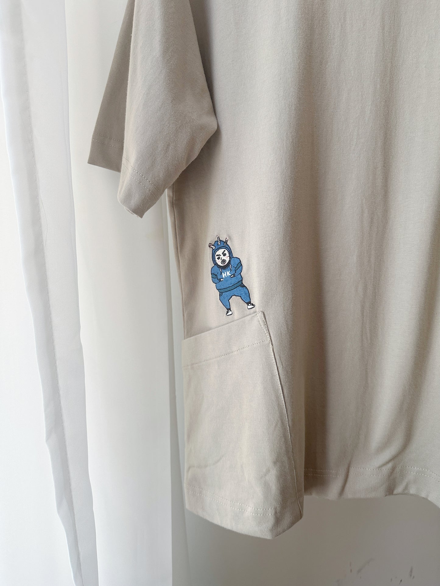 中性寬鬆雙口袋T-shirt