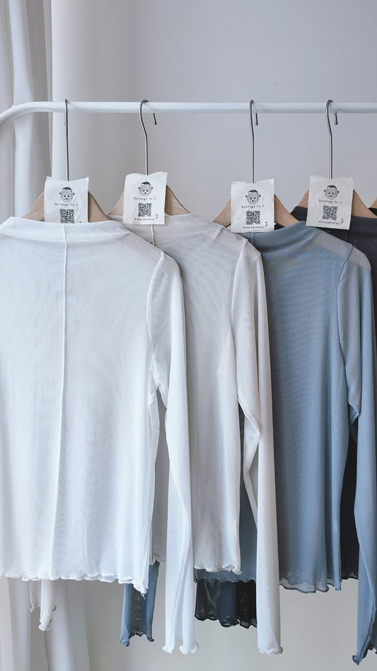 車中線透膚長袖上衣