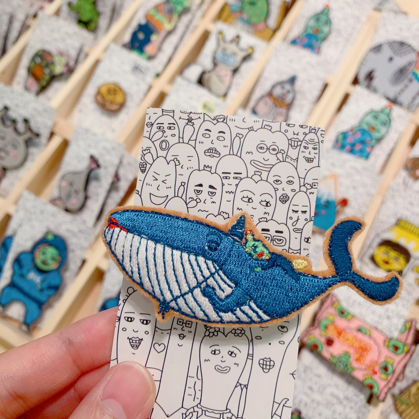 為你加油的鯨魚 刺繡扣針/熨貼