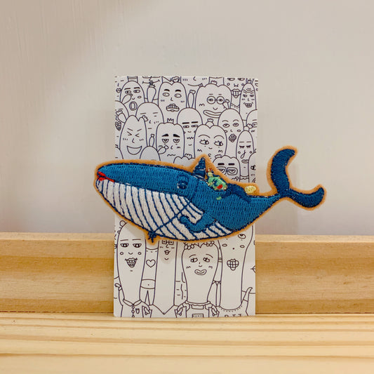 為你加油的鯨魚 刺繡扣針/熨貼
