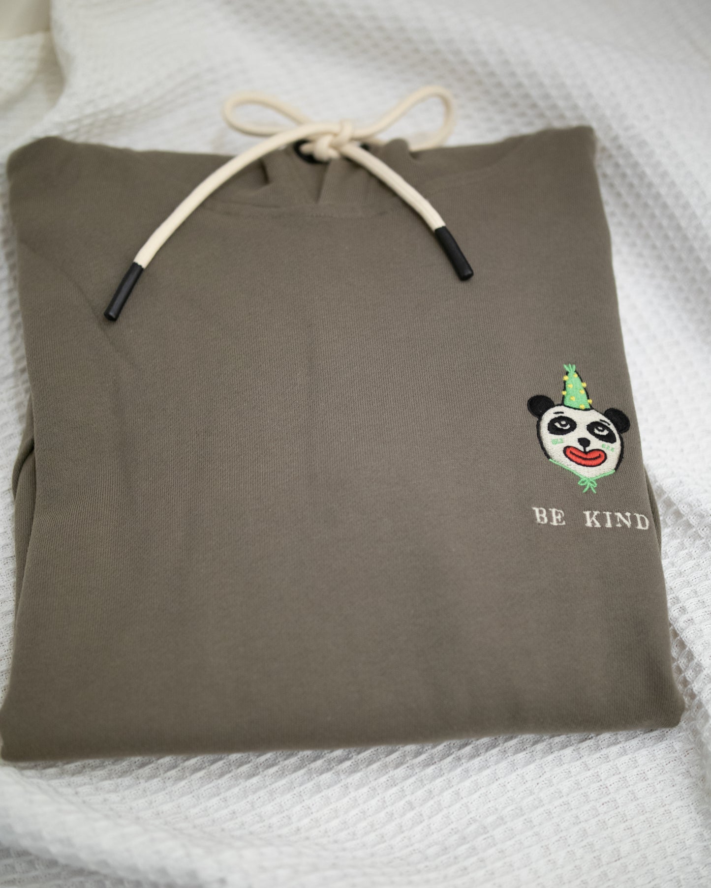 經典連帽衛衣|自家刺繡圖案