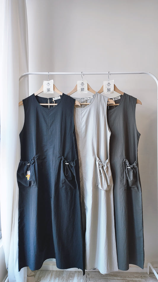 無袖滑料口袋抽繩連身裙