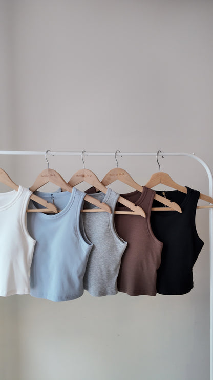 圓領入肩短背心（有可拆胸墊)