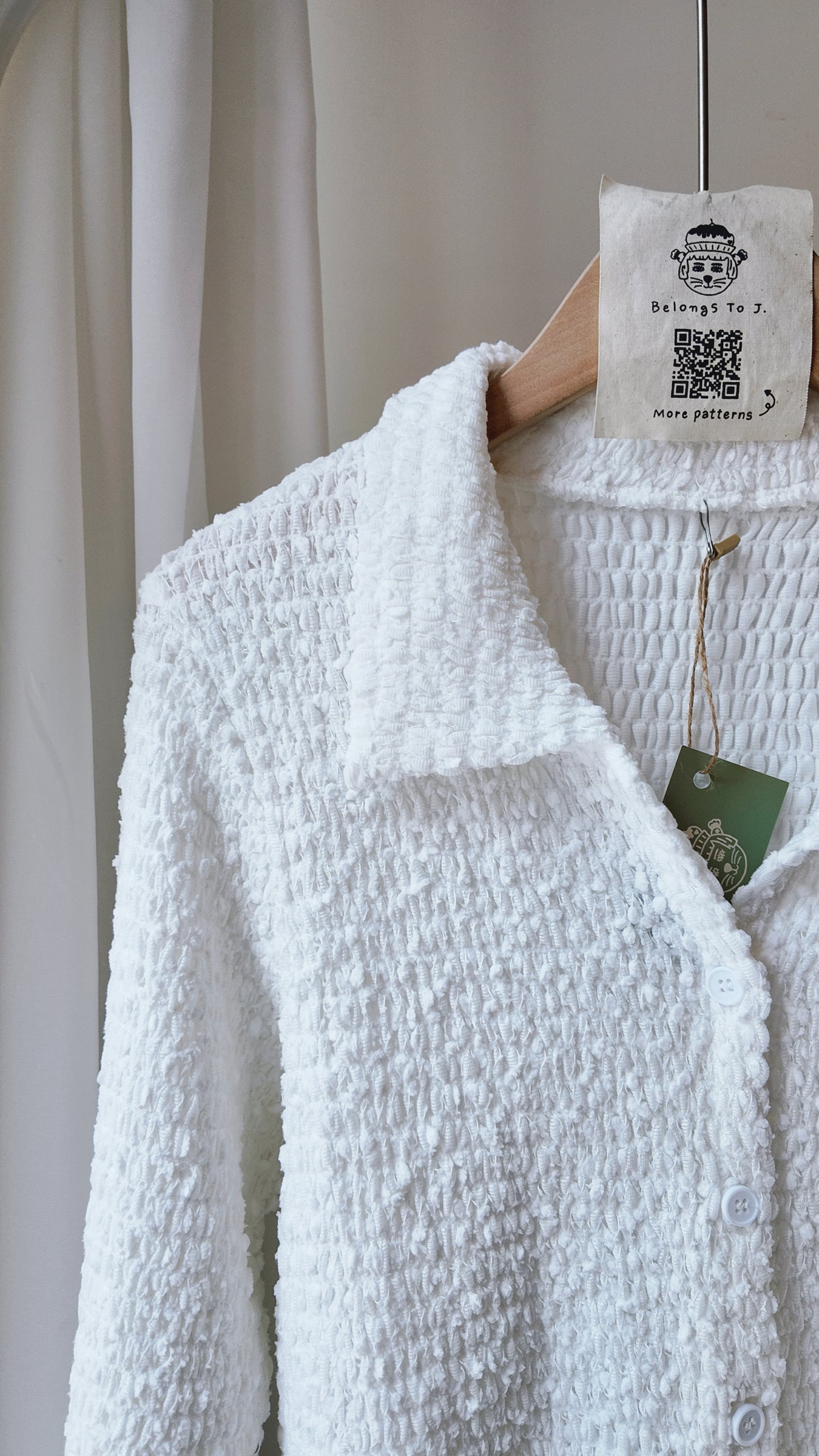 泡泡布翻領排鈕捲邊上衣