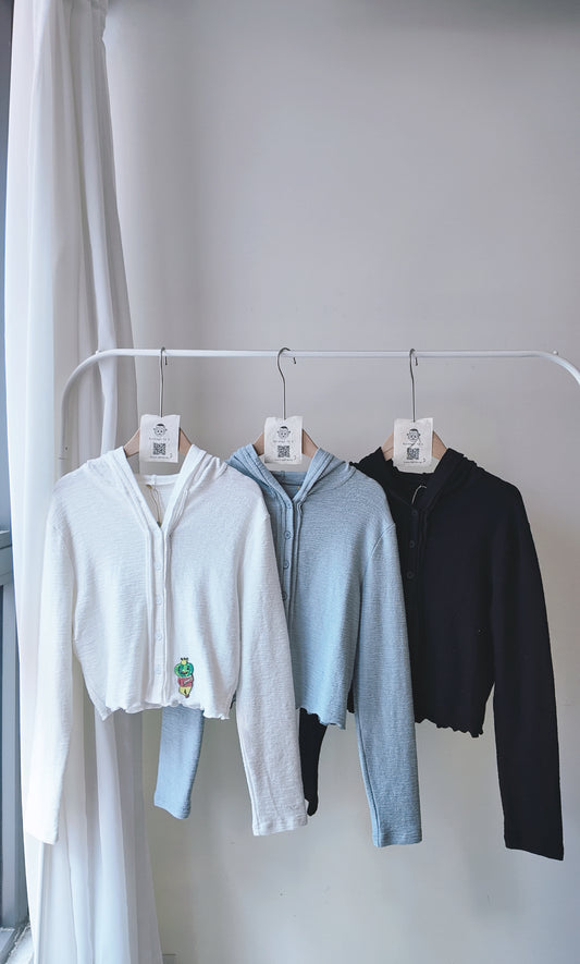 連帽排扣下捲邊外套上衣