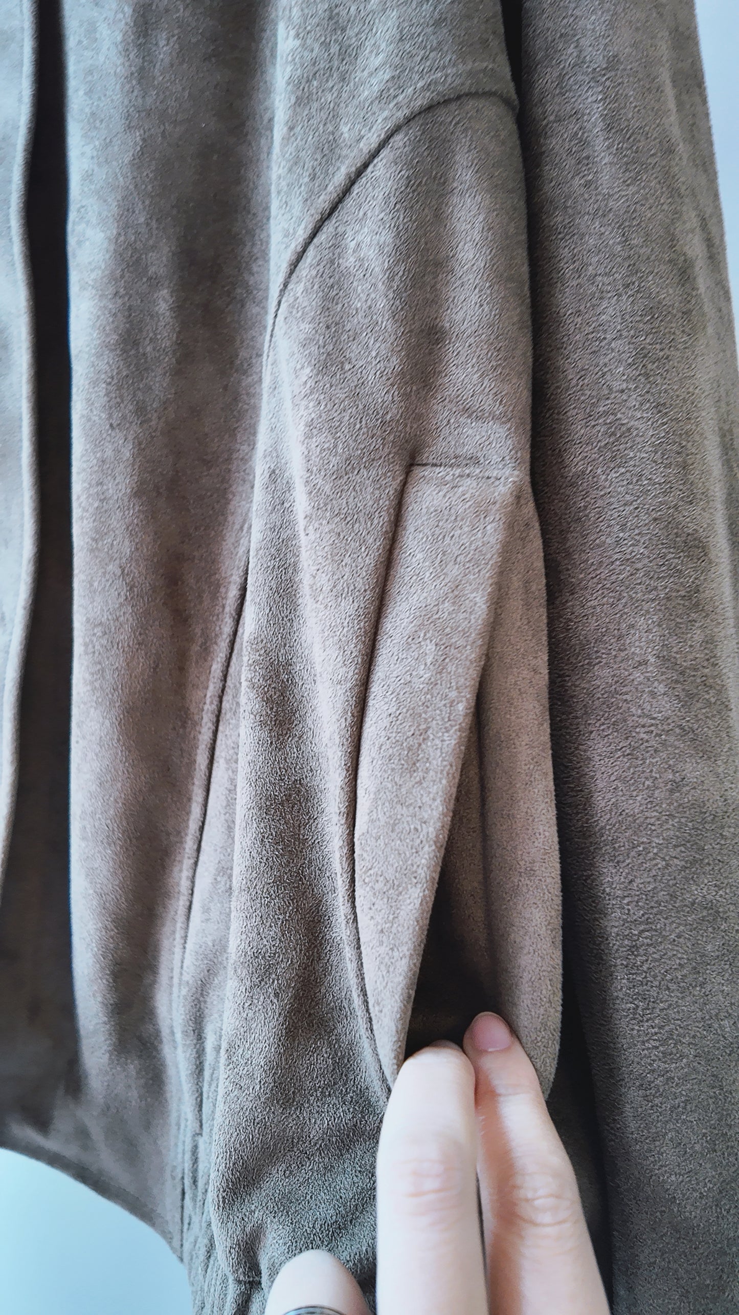 下擺鬆緊兩側車線麂皮外套