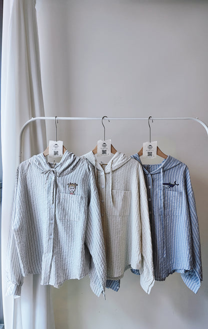 寬鬆直條有帽襯衫