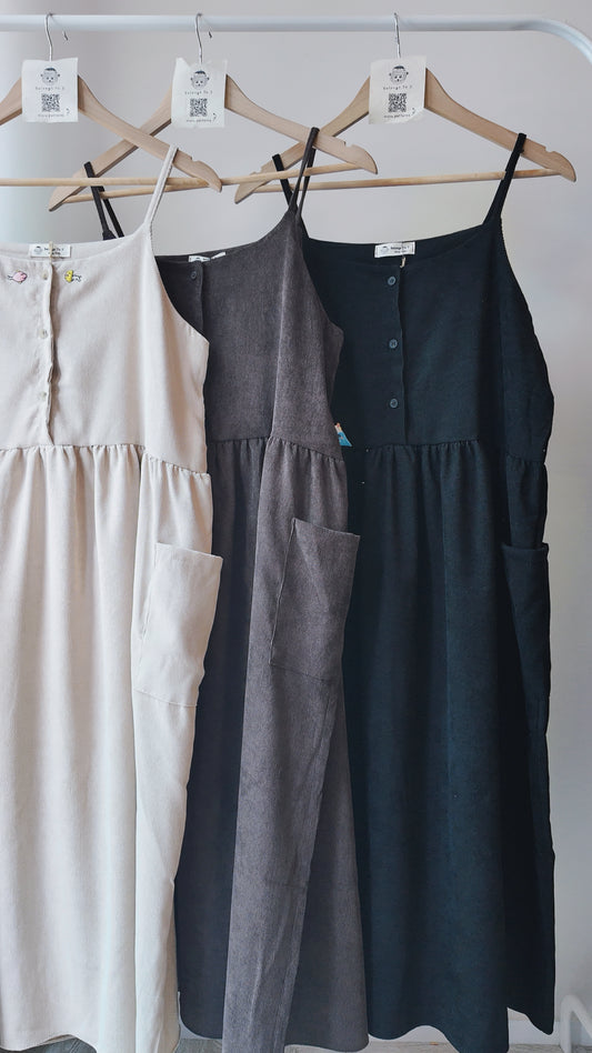 寬鬆細肩大口袋連身裙