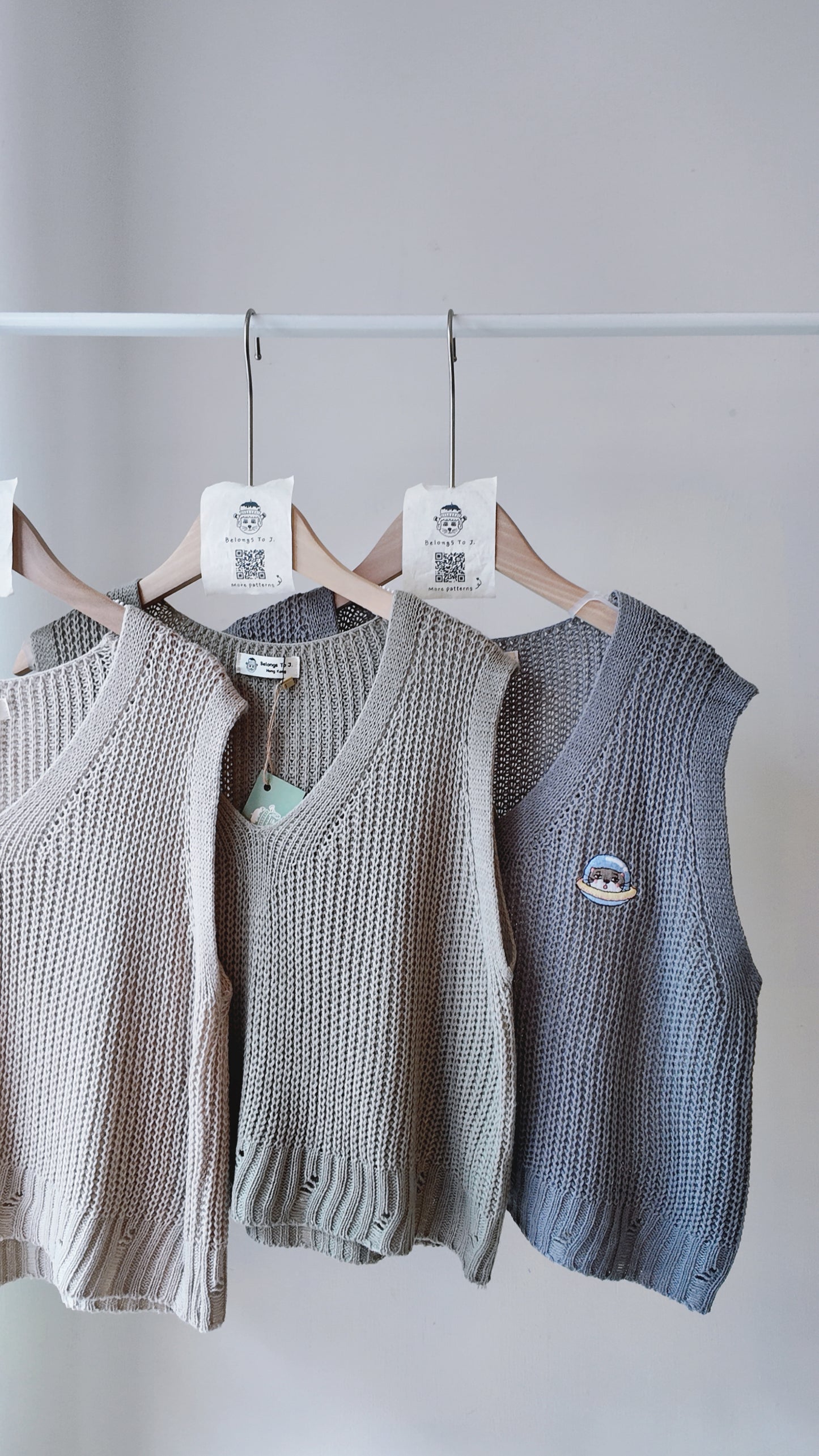 粗針織破洞V領背心