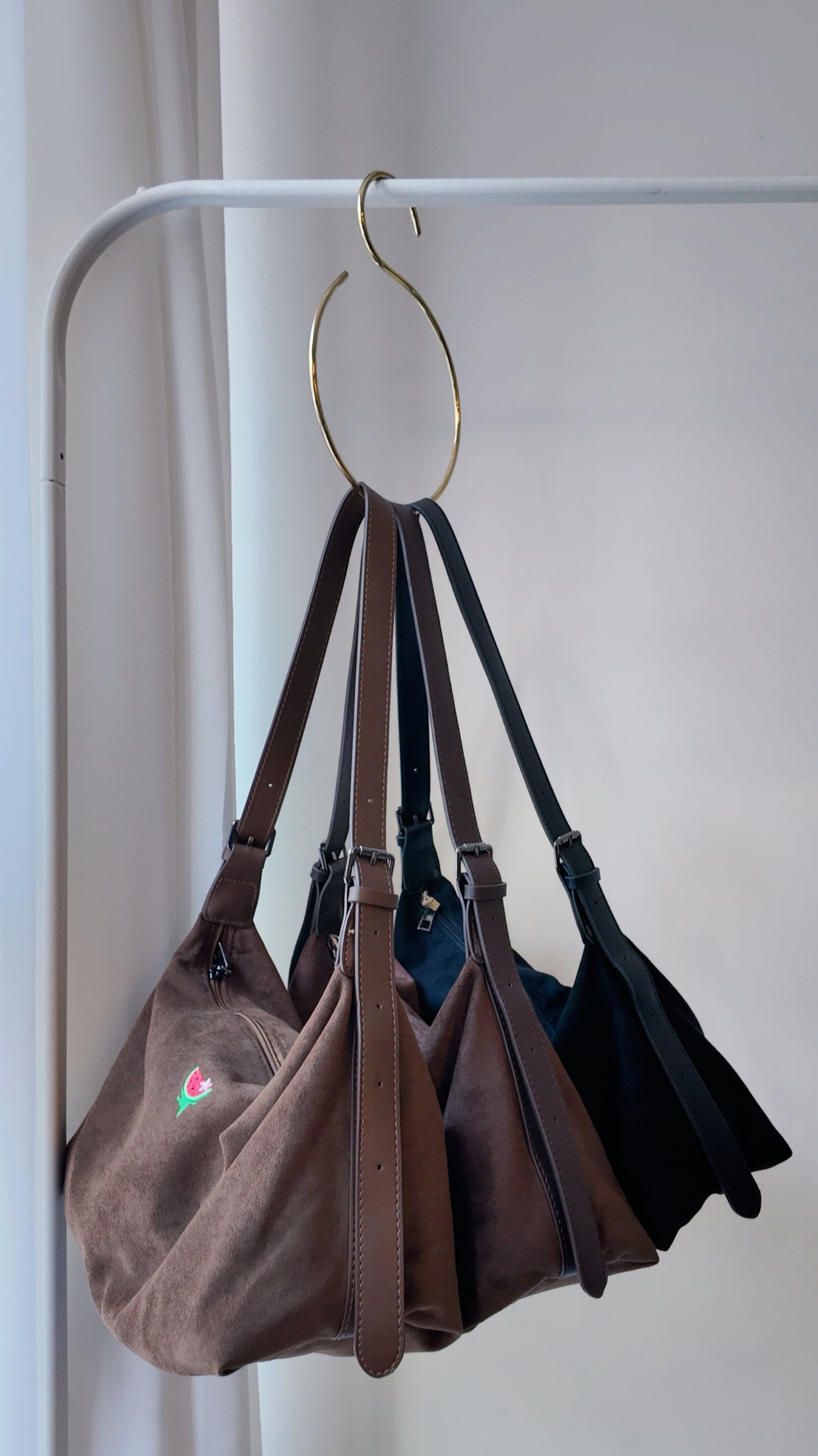 麂皮側揹水餃袋