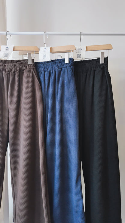 橡筋腰直條高腰長褲