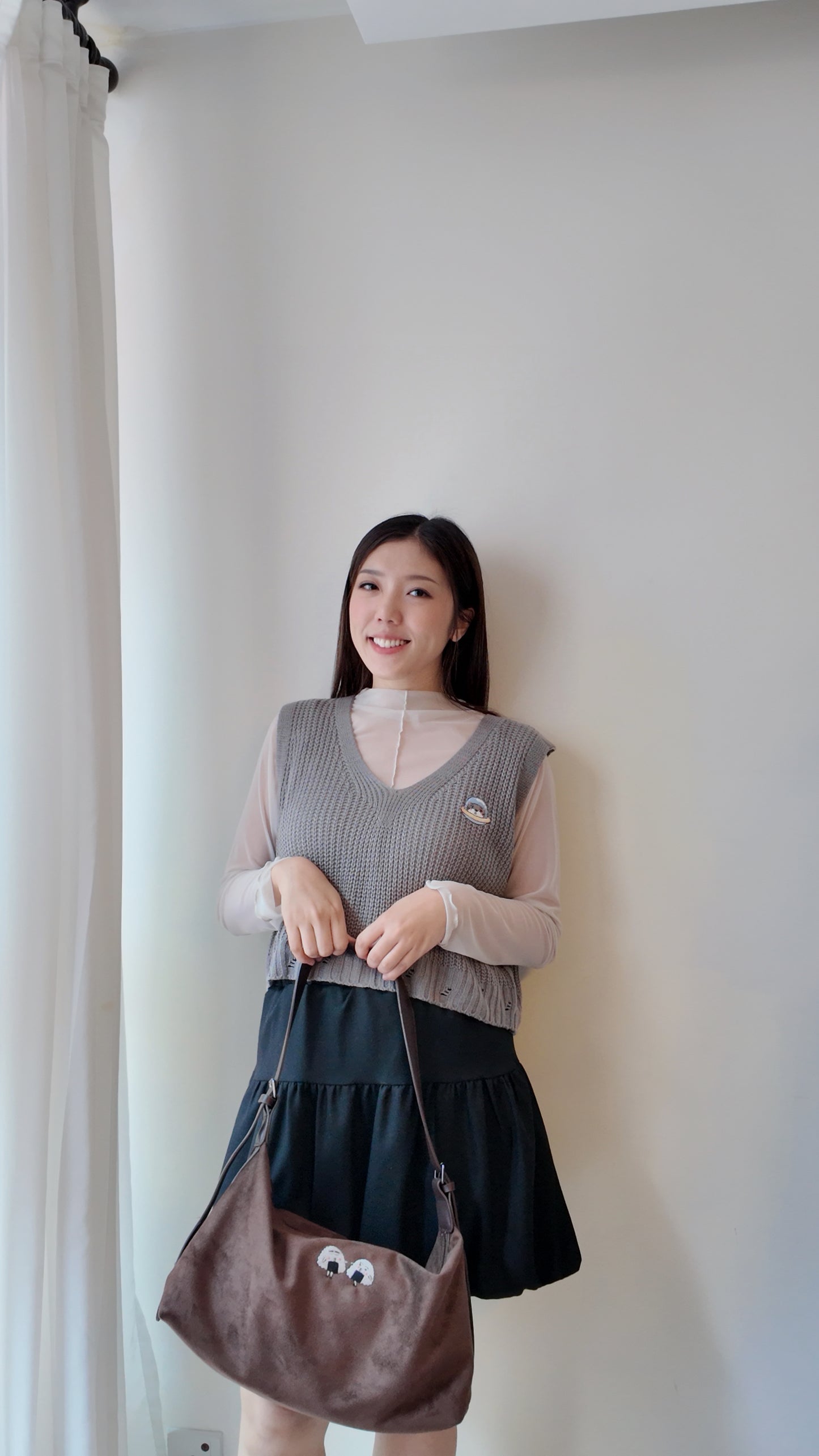 粗針織破洞V領背心