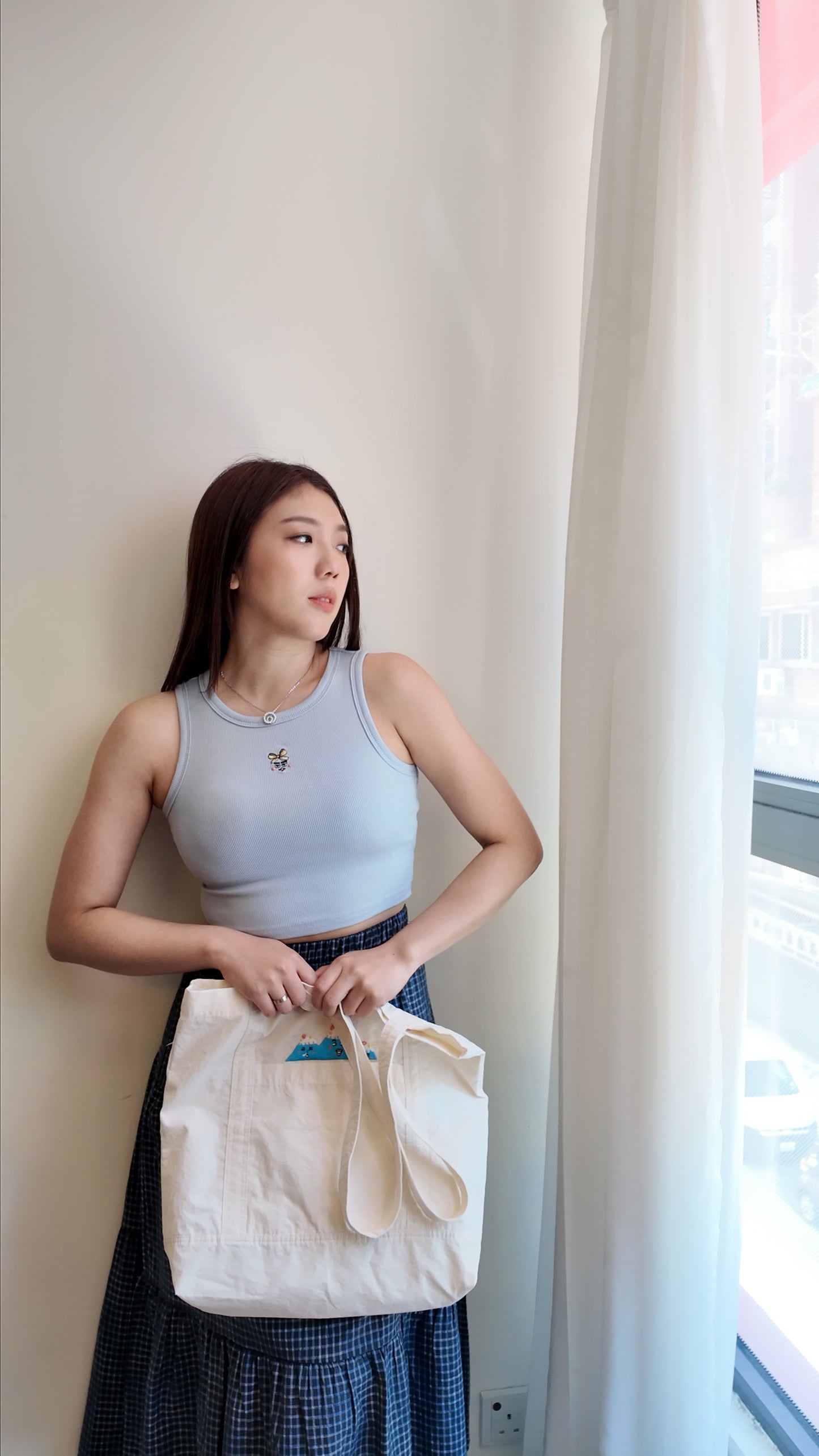 圓領入肩短背心（有可拆胸墊)