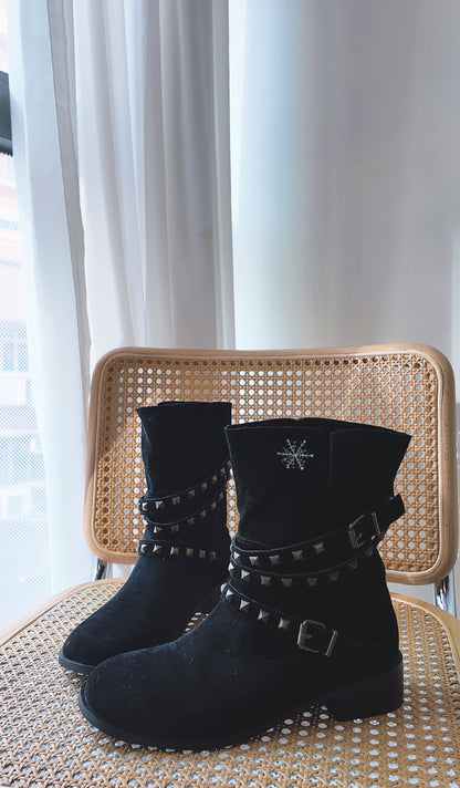 刺繡麂皮窩釘短靴