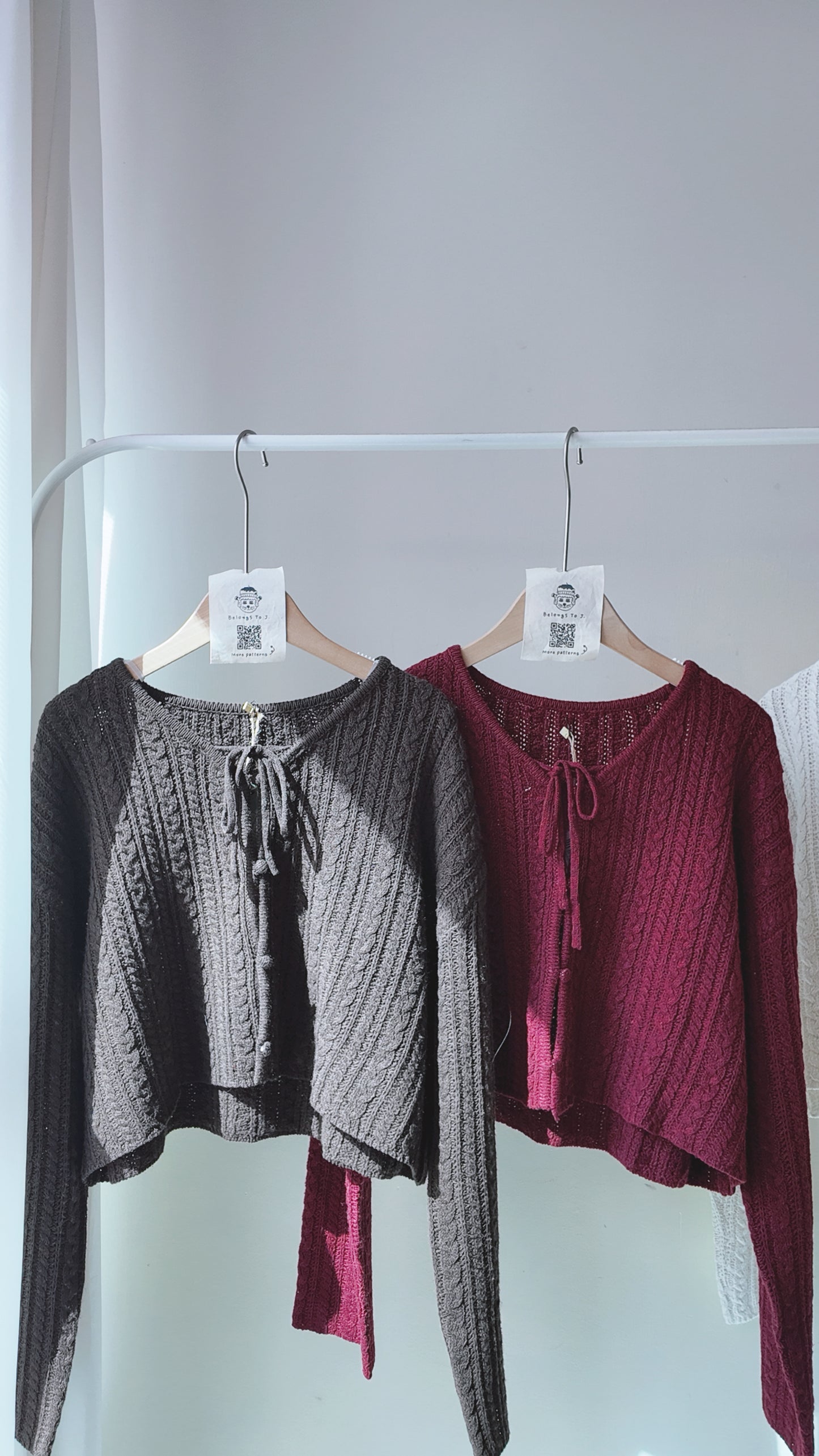 V領綁帶針織排扣上衣