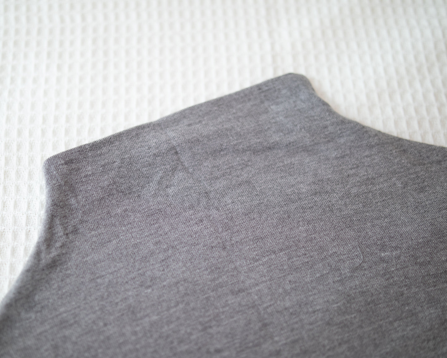 棉花糖小高領上衣